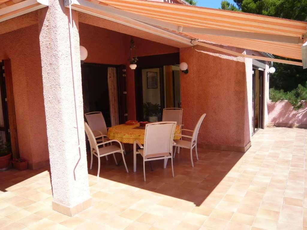 Chambres D'Hote L'Amandiere A Cucugnan Exterior foto